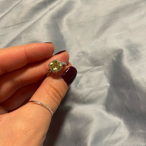 Sterling ring - Picture 2 of 8